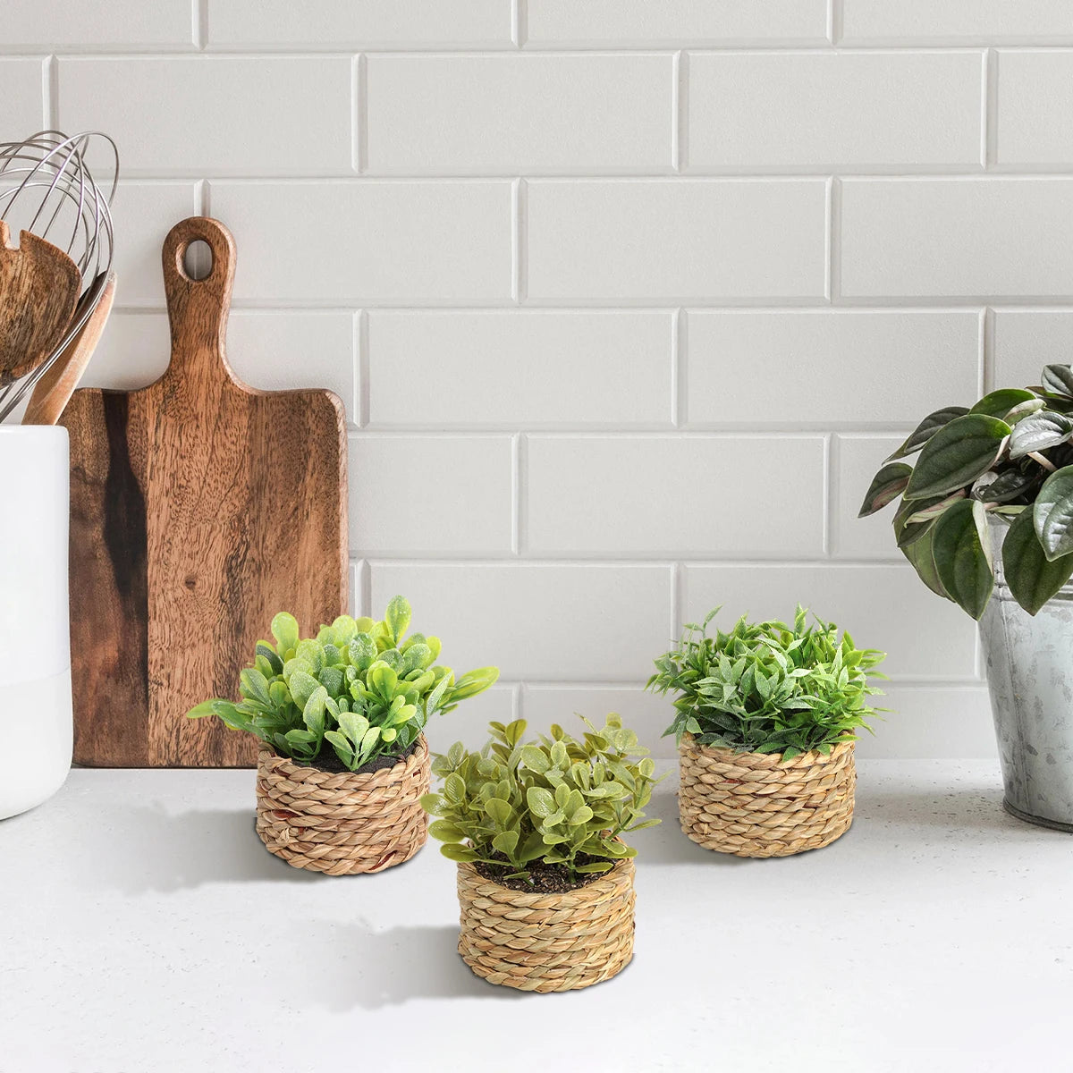 Xiya flor verde plantas artificiais eucalipto grama tecido pequenas vasos de plantas grama mound 11cm material pe decoração para casa