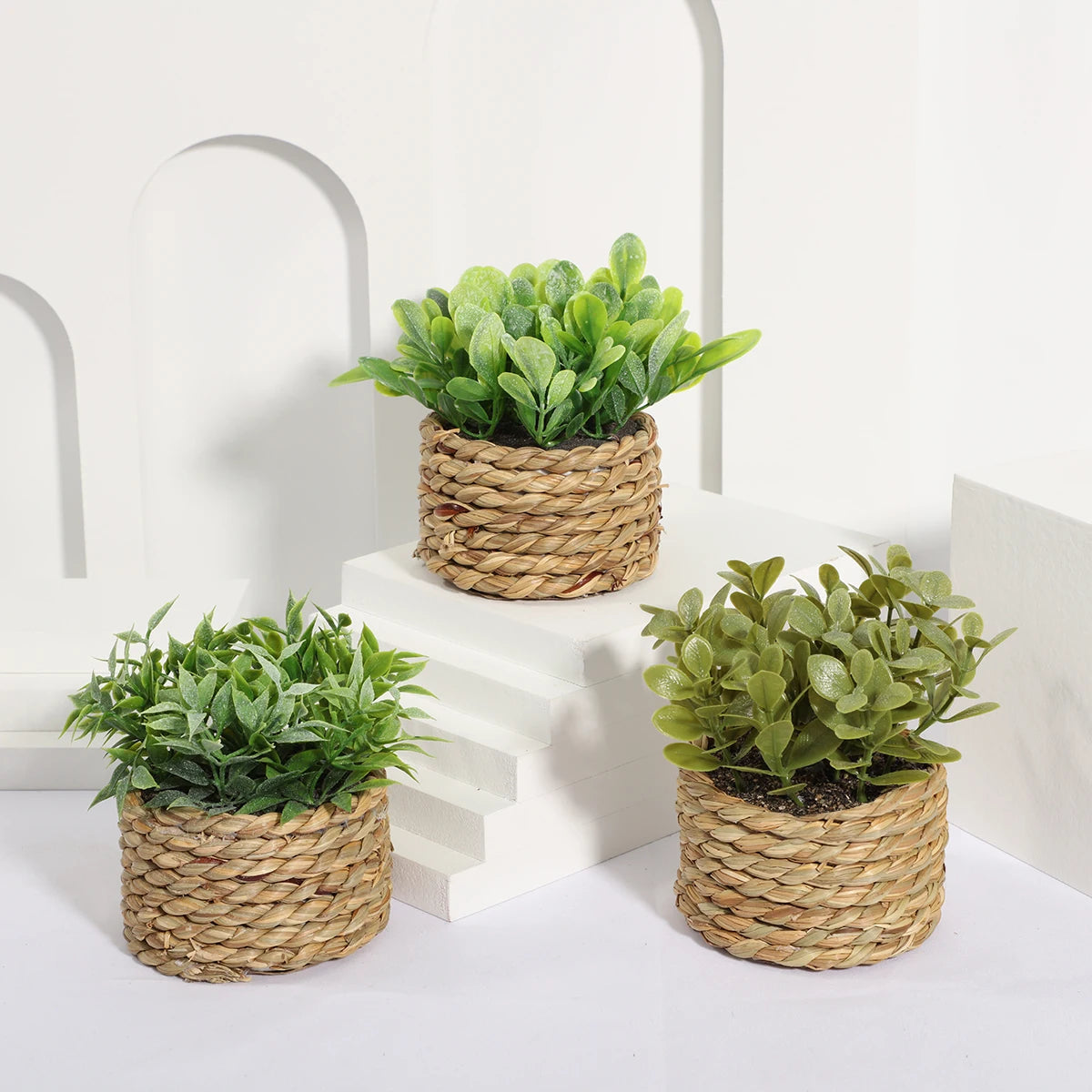 Xiya flor verde plantas artificiais eucalipto grama tecido pequenas vasos de plantas grama mound 11cm material pe decoração para casa